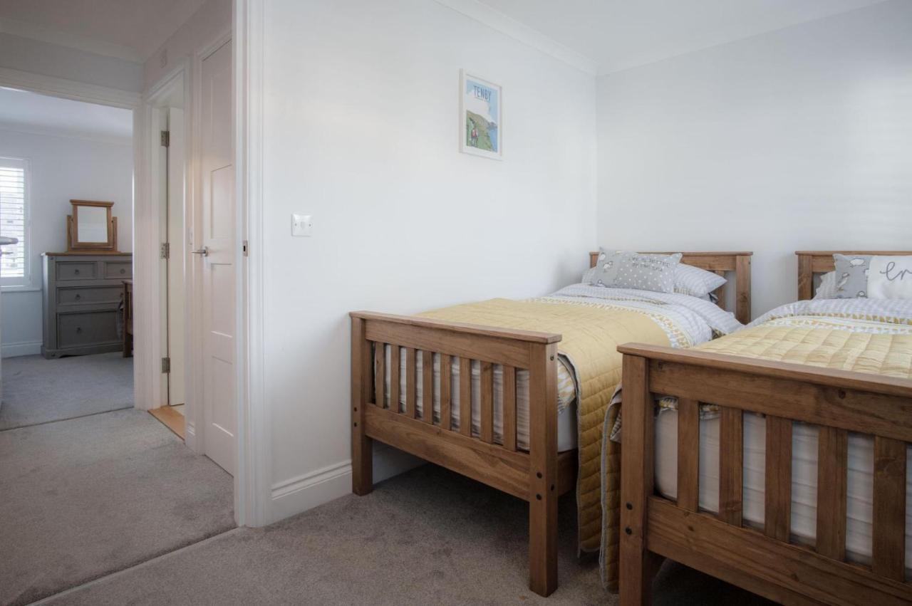 Ty Melyn - 2 Bedroom Cottage - Тенби Экстерьер фото